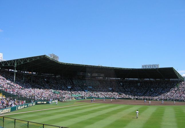 甲子園　銀傘　リサイズ.jpg